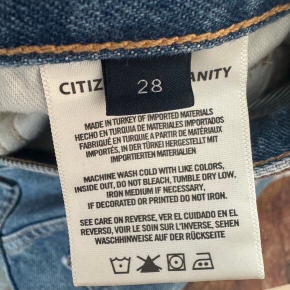 Citizens of Humanity Women’s Emerson Button Fly Cropped Distressed Jeans Size 28 - Picture 10 of 10